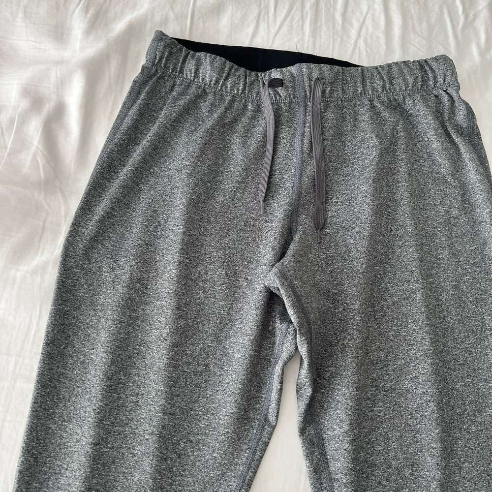 Grey Solid Athletic Leggings - image 3